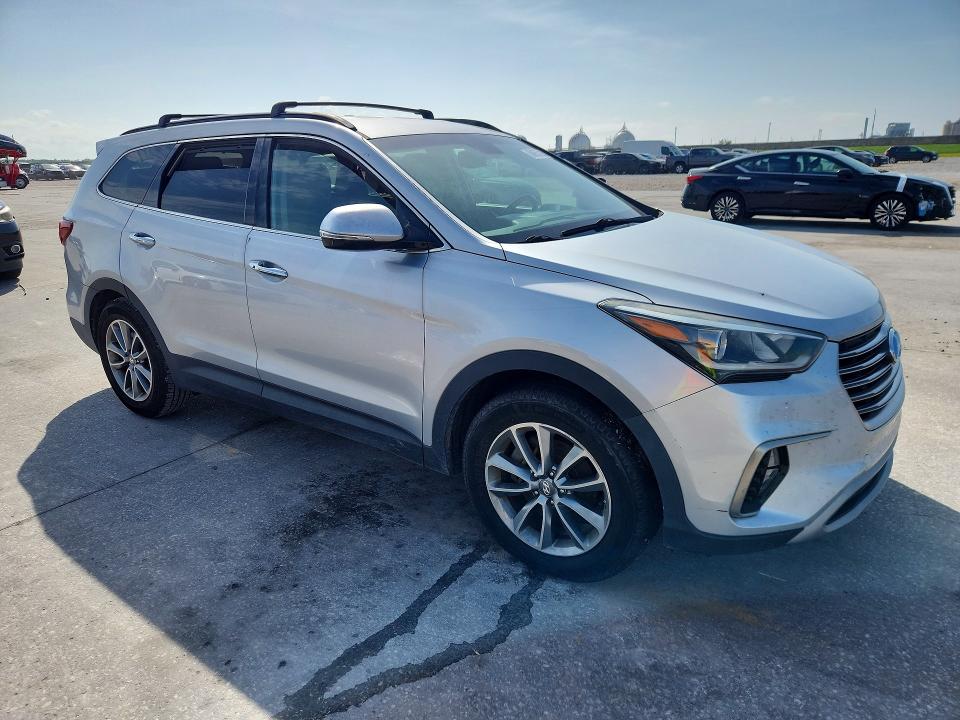 2017 Hyundai Santa fe VIN KM8SN4HFXHU233720 COPART salvage auction — MINOR DENT/SCRATCHES, Fl - Certificate Of Title, sold $3,100 on 2026-07-24 (photo 4)