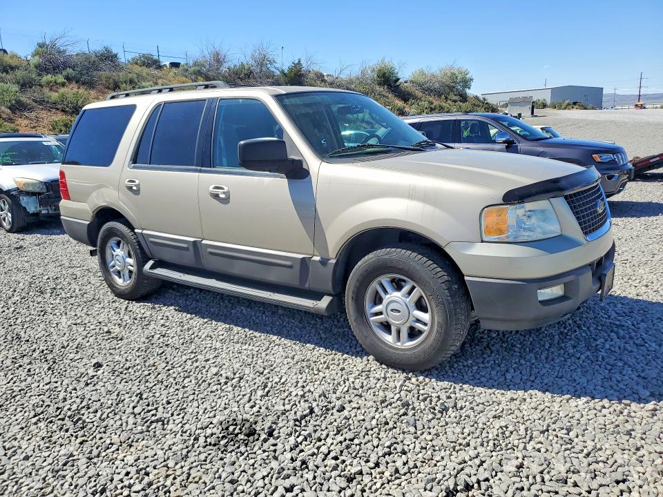 2006 Ford Expedition VIN 1FMFU16546LA05549 COPART salvage auction — MINOR DENT/SCRATCHES, Nv - Certificate Of Title (P), sold $500 on 2026-07-09 (photo 4)