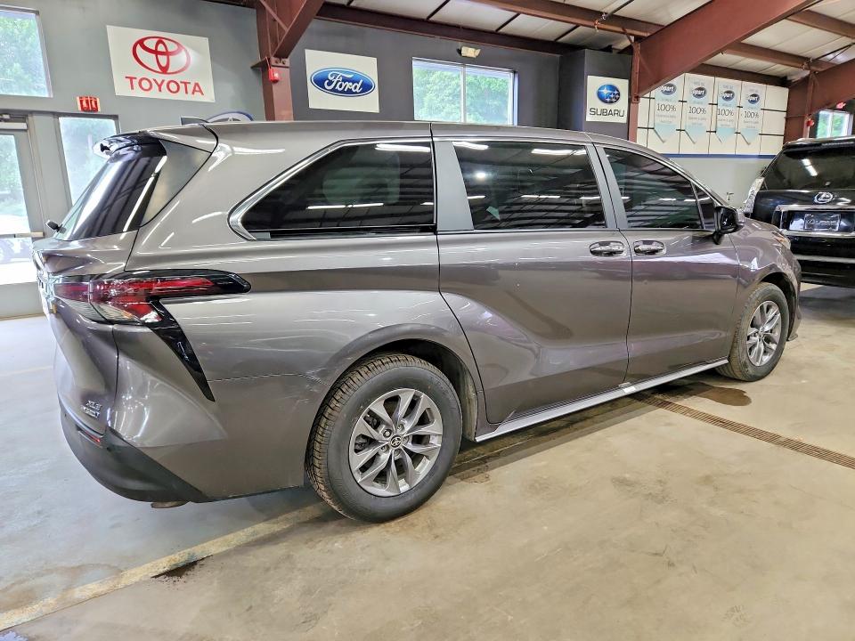 2024 Toyota Sienna VIN 5TDYSKFC7RS114503 COPART salvage auction — FRONT END, Wv - Certificate Of Title (P), sold $29,500 on 2026-07-21 (photo 3)