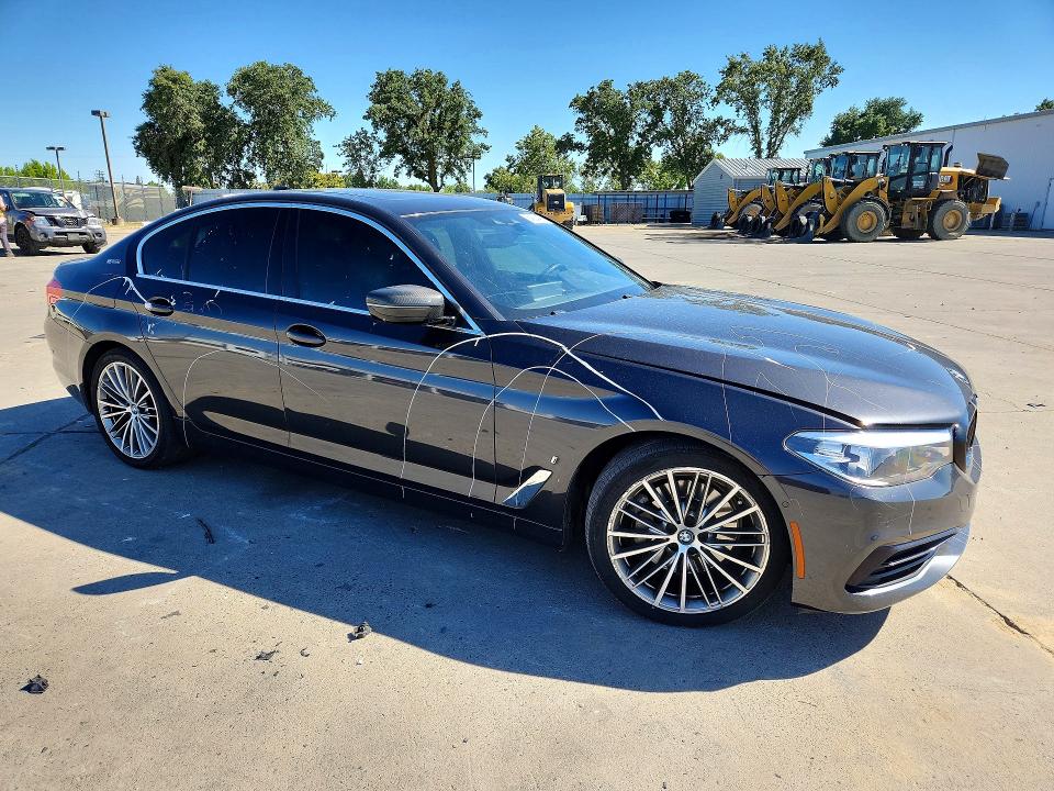 2019 BMW 5er VIN WBAJA9C52KB389869 COPART salvage auction — VANDALISM, Ca - Dis/Dlr/Exp Only Clean Title, sold $4,200 on 2026-08-03 (photo 4)