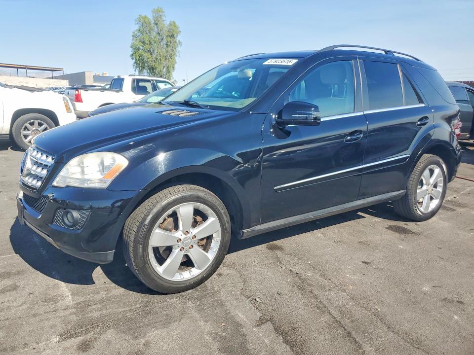 2011 Mercedes-benz Ml-class VIN 4JGBB8GBXBA687750 COPART salvage auction — MINOR DENT/SCRATCHES, Fl - Certificate Of Title, sold $1,550 on 2026-08-03 (photo 1)