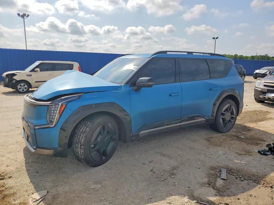 2024 Kia Ev9 VIN KNDAEFS53R6020058 — COPART salvage auction photo
