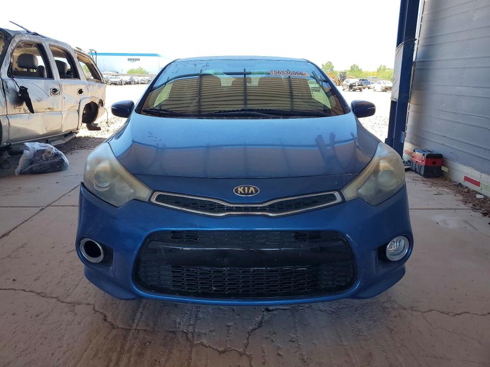 2014 Kia Forte VIN KNAFX6A83E5240678 COPART salvage auction — REAR END, Az - Cert Of Title - Salvage, sold $1,300 on 2026-07-16 (photo 5)
