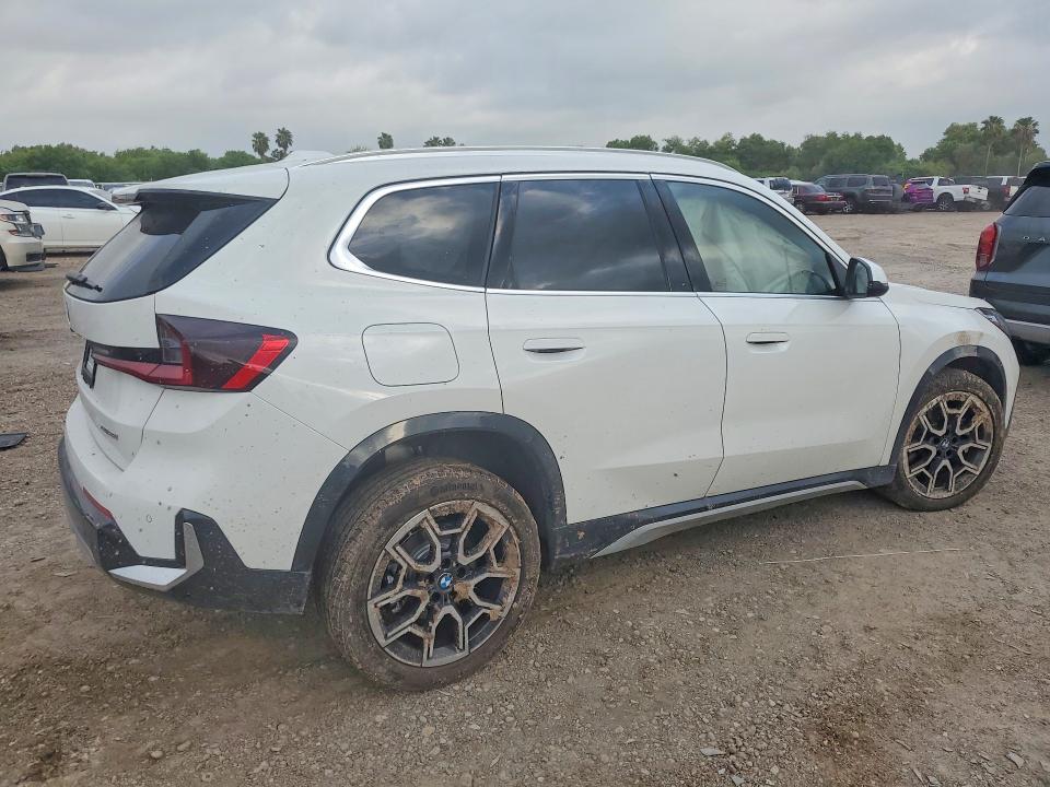 2026 BMW X1 VIN WBX73EF05T5400155 COPART salvage auction — FRONT END, Tx - Salvage Vehicle Title, sold $15 on 2026-07-29 (photo 3)