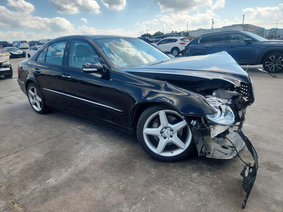 2008 Mercedes-benz E-class VIN WDBUF56X88B188301 COPART salvage auction — FRONT END, TX - SALVAGE VEHICLE TITLE (P), sold $425 on 2026-07-13 (photo 4)