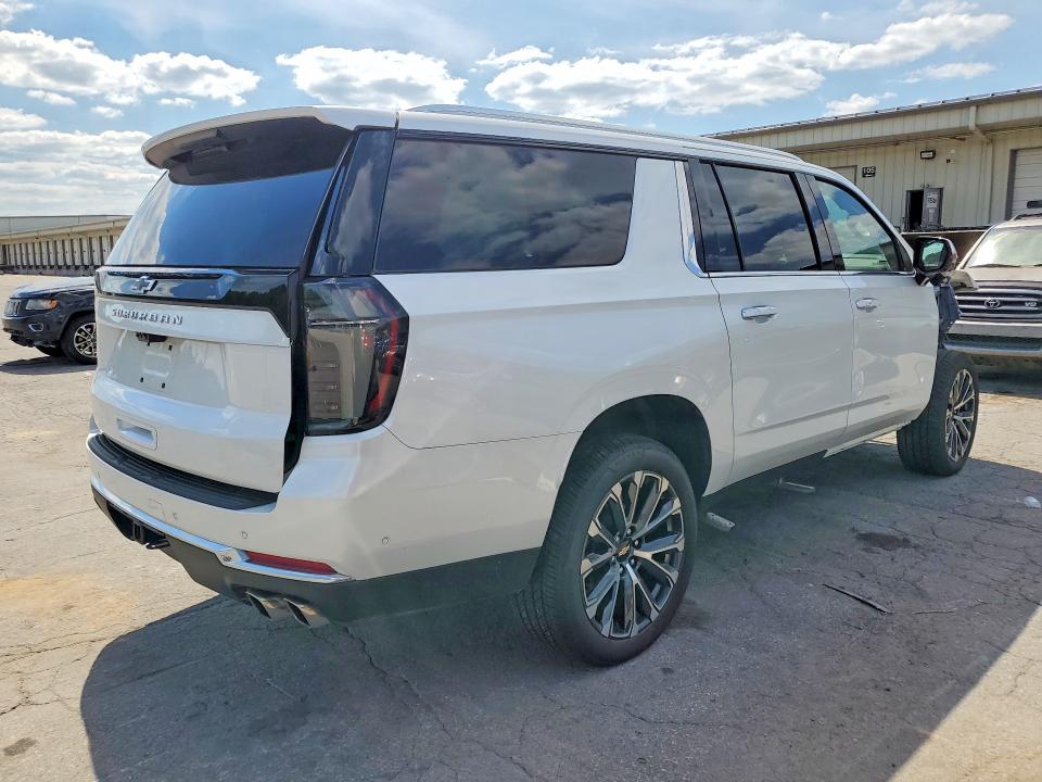 2025 Chevrolet Suburban VIN 1GNS6GRL5SR396686 COPART salvage auction — FRONT END, Ky - Cert Of Title-Salvage, sold $30,000 on 2026-07-30 (photo 3)