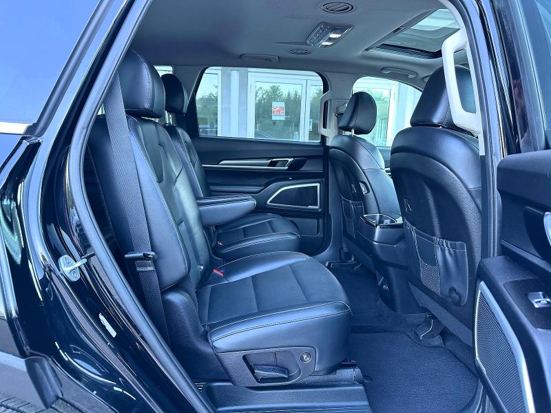2020 Kia Telluride VIN 5XYP6DHCXLG026848 COPART salvage auction — MINOR DENT/SCRATCHES, MA - CERTIFICATE OF TITLE (P), sold $10,400 on 2026-07-17 (photo 6)