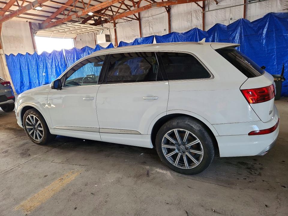2018 Audi Q7 VIN WA1LAAF76JD027261 COPART salvage auction — NORMAL WEAR, Ky - Certificate Of Title, sold $6,200 on 2026-07-09 (photo 2)