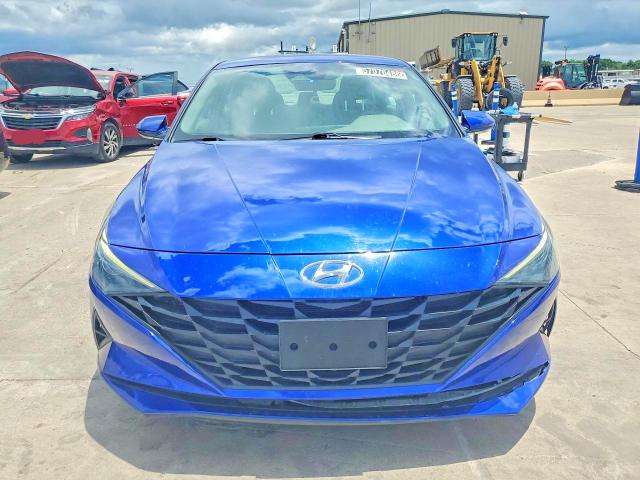 2023 Hyundai Elantra VIN 5NPLM4AG3PH104872 COPART salvage auction — HAIL, Fl - Certificate Of Title, sold $3,500 on 2026-07-22 (photo 5)