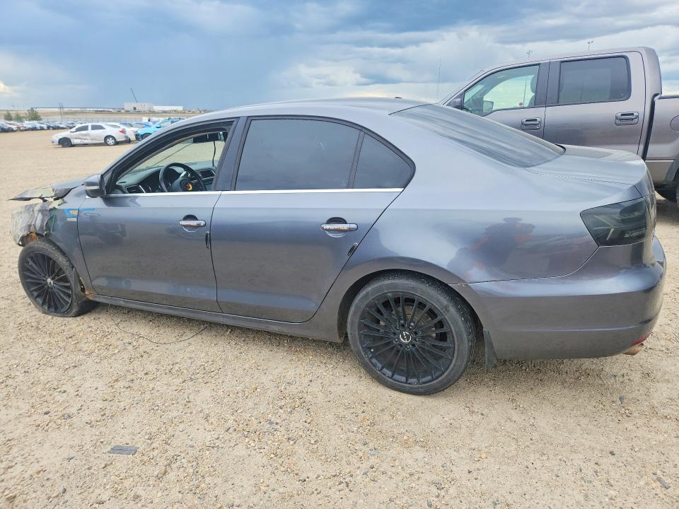 2012 Volkswagen Jetta VIN 3VWDL7AJ0CM371621 COPART salvage auction — BURN, AB - BOS - NONREPAIRABLE, sold $475 on 2026-07-02 (photo 2)