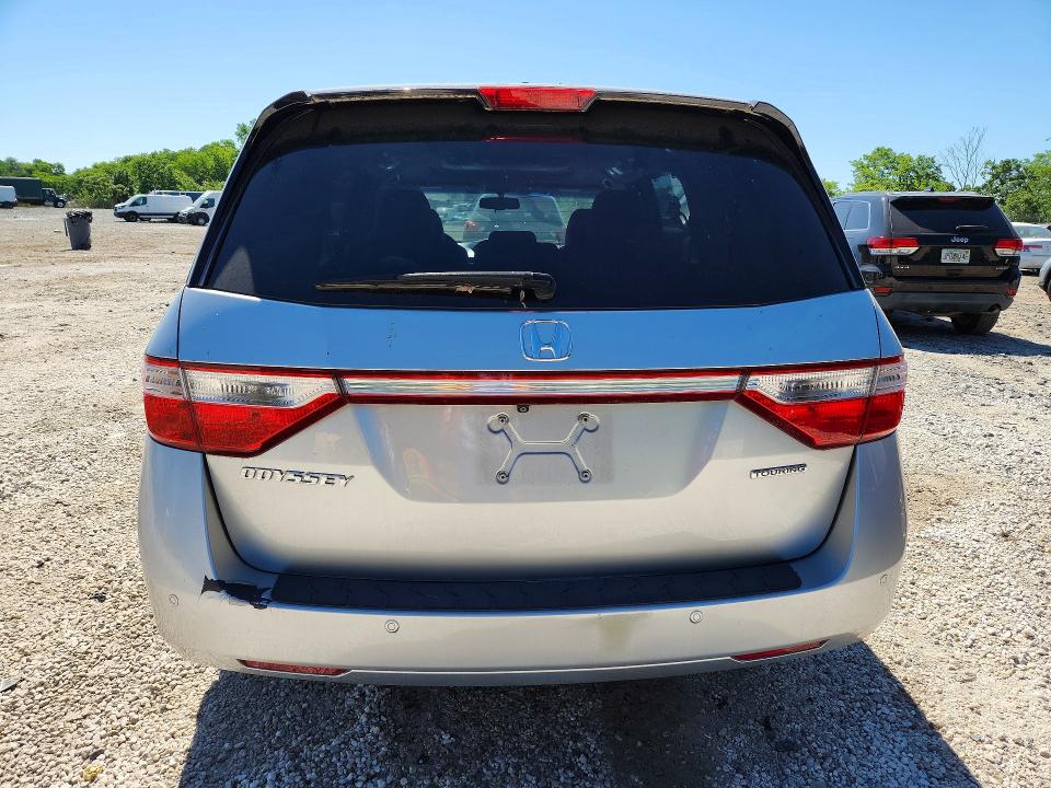 2013 Honda VIN 5FNRL5H99DB017286 COPART salvage auction — MINOR DENT/SCRATCHES, Ca - Certificate Of Title, sold $6,000 on 2026-08-04 (photo 6)