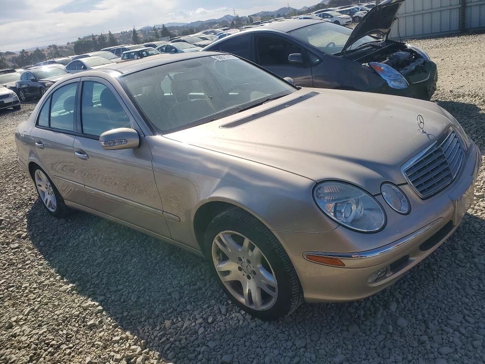 2003 Mercedes-benz E-class VIN WDBUF70J23A350180 COPART salvage auction — NORMAL WEAR, CA - DIS/DLR/EXP ONLY CLEAN TITLE, sold $900 on 2026-07-09 (photo 4)