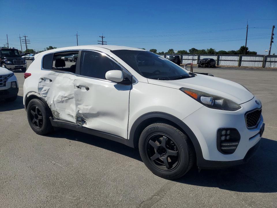 2017 Kia VIN KNDPM3AC2H7262604 COPART salvage auction — SIDE, Id - Salvage Certificate Of Title, sold $1,600 on 2026-07-30 (photo 4)