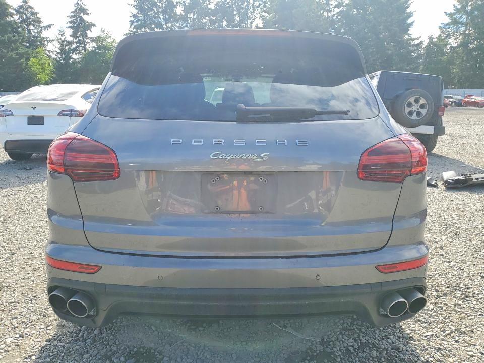 2016 Porsche Cayenne VIN WP1AE2A21GLA17348 COPART salvage auction — MINOR DENT/SCRATCHES, WA - VEHICLE CERT OF OWNERSHIP-TITL, sold $3,600 on 2026-10-13 (photo 6)