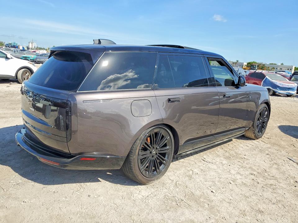 2025 Land rover RANGE ROVER VIN SALKPBFU1SA275084 COPART salvage auction — SIDE, Mi - Cert Of Title-Salvage Vehicle, sold $42,000 on 2026-07-14 (photo 3)