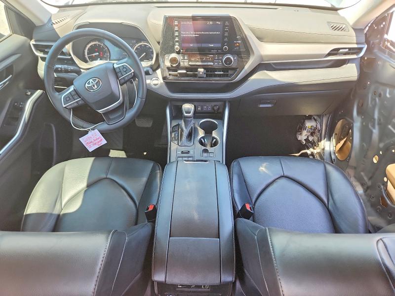 2022 Toyota Highlander VIN 5TDGZRBH9NS196732 COPART salvage auction — FRONT END, Nc - Salvage Certificate Of Title, sold $2,100 on 2026-07-29 (photo 8)