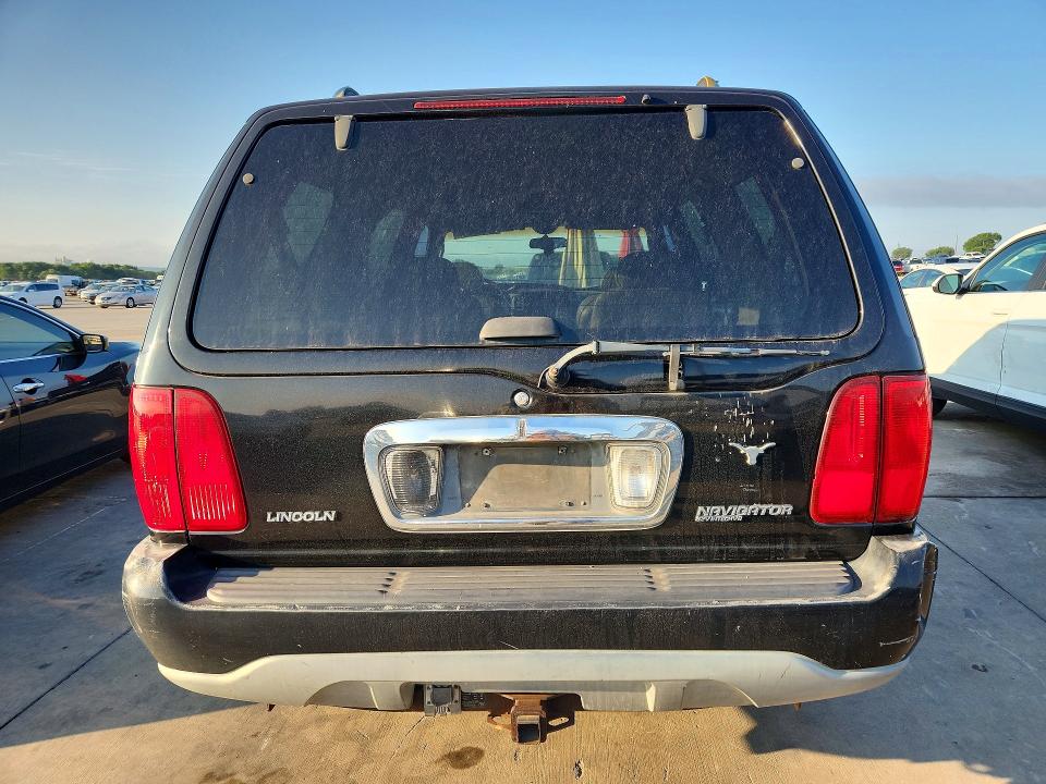 2002 Lincoln Navigator VIN 5LMEU27R72LJ06501 COPART salvage auction — SIDE, Tx - Certificate Of Title, sold $400 on 2026-07-09 (photo 6)