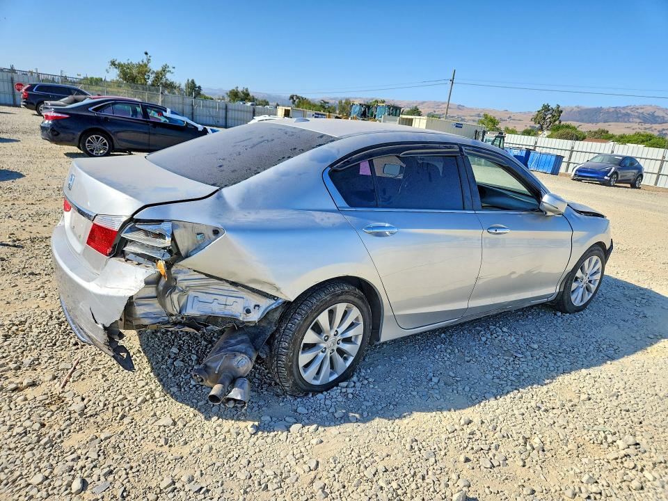 2015 Honda Accord VIN 1HGCR2F86FA155295 COPART salvage auction — FRONT END, Ca - Salvage Certificate, sold $1,600 on 2026-07-09 (photo 3)