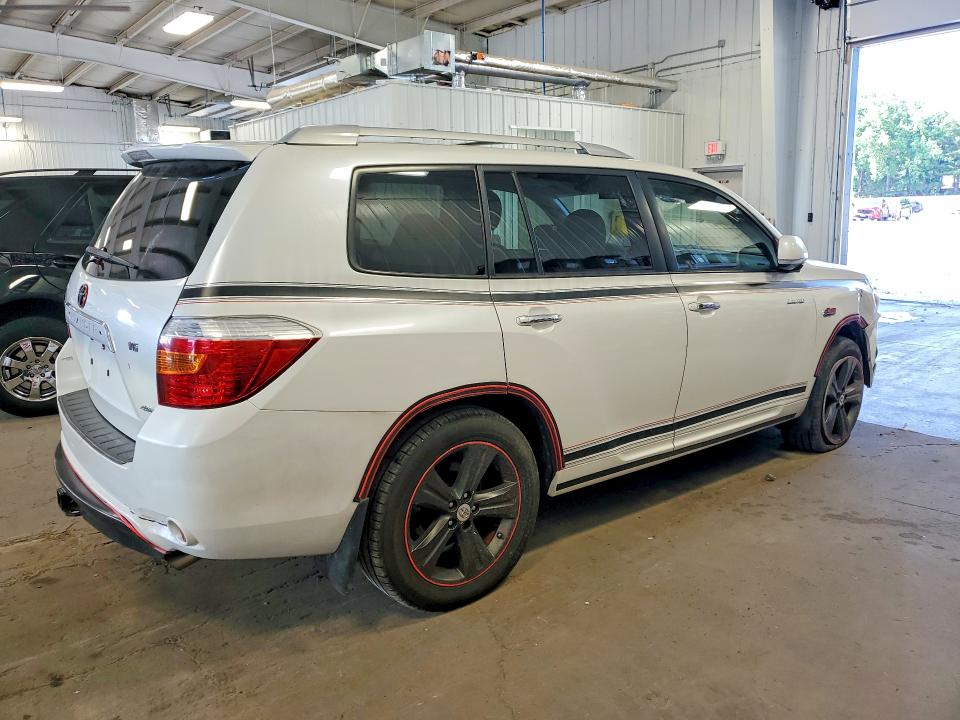 2008 Toyota Highlander VIN JTEES42A582032483 COPART salvage auction — FRONT END, Mn - Cert Of Title-Prior Salvage, sold $400 on 2026-07-28 (photo 3)