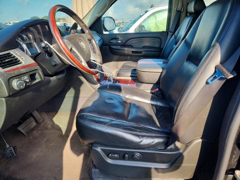 2009 Cadillac Escalade VIN 1GYFK232X9R144056 COPART salvage auction — NORMAL WEAR, Mt - Certificate Of Title, sold $1,000 on 2026-07-02 (photo 7)