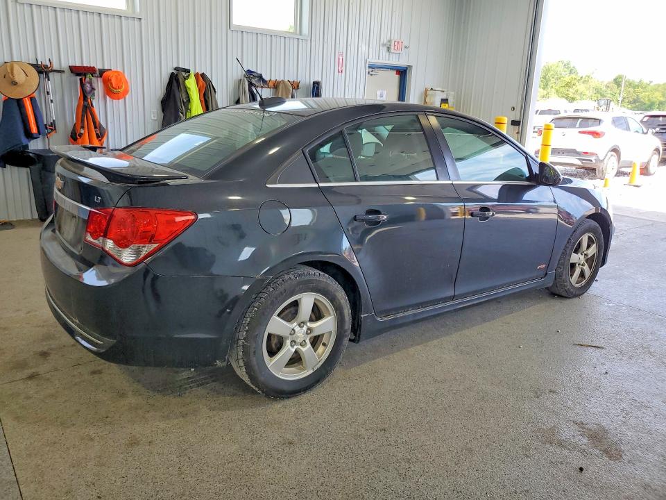 2015 Chevrolet Cruze VIN 1G1PC5SB4F7160697 COPART salvage auction — NORMAL WEAR, Mt - Certificate Of Title, sold $550 on 2026-07-02 (photo 3)