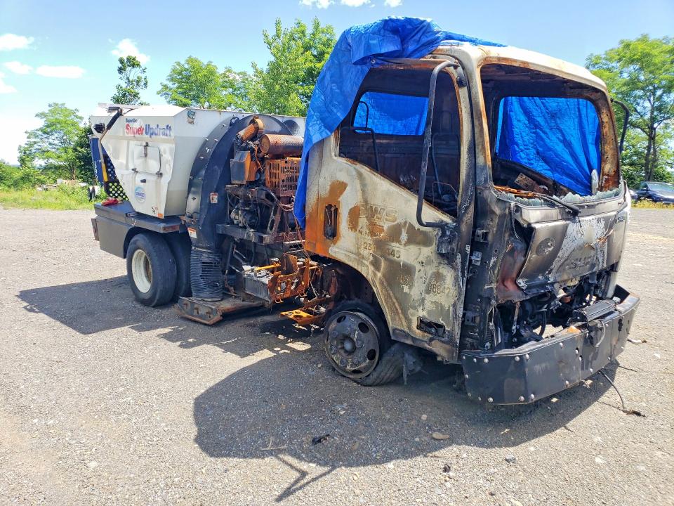 2021 Isuzu VIN 54DB4W1D0MS208998 COPART salvage auction — BURN, Ny - Registration Document Card, sold $2,000 on 2026-07-09 (photo 4)