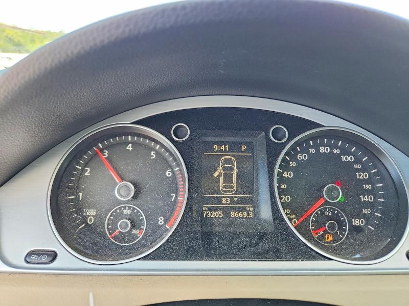 2013 Volkswagen VIN WVWBP7AN9DE561975 COPART salvage auction — MINOR DENT/SCRATCHES, Fl - Cert Of Title Slvg Rebuildable, sold $925 on 2026-07-20 (photo 9)