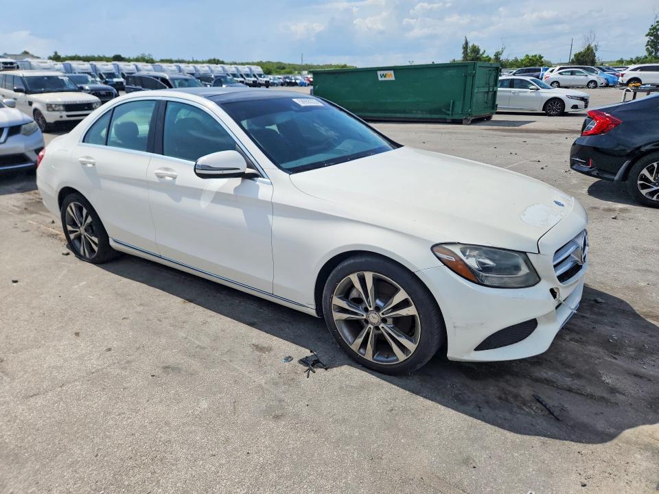 2017 Mercedes-benz C-klasse VIN WDDWF4JB9HR252777 COPART salvage auction — MINOR DENT/SCRATCHES, Fl - Certificate Of Title, sold $6,800 on 2026-07-28 (photo 4)