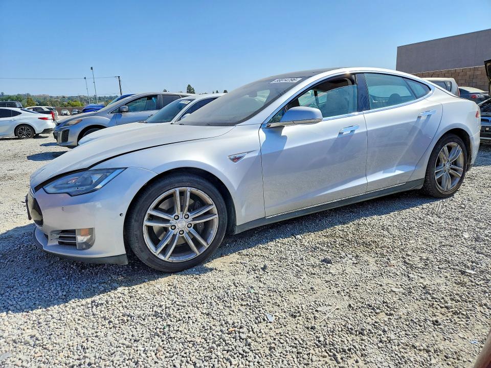 2014 Tesla Model s VIN 5YJSA1H1XEFP52371 COPART salvage auction — MINOR DENT/SCRATCHES, Ca - Dis/Dlr/Exp Only Clean Title, sold $3,850 on 2026-07-14 (photo 1)