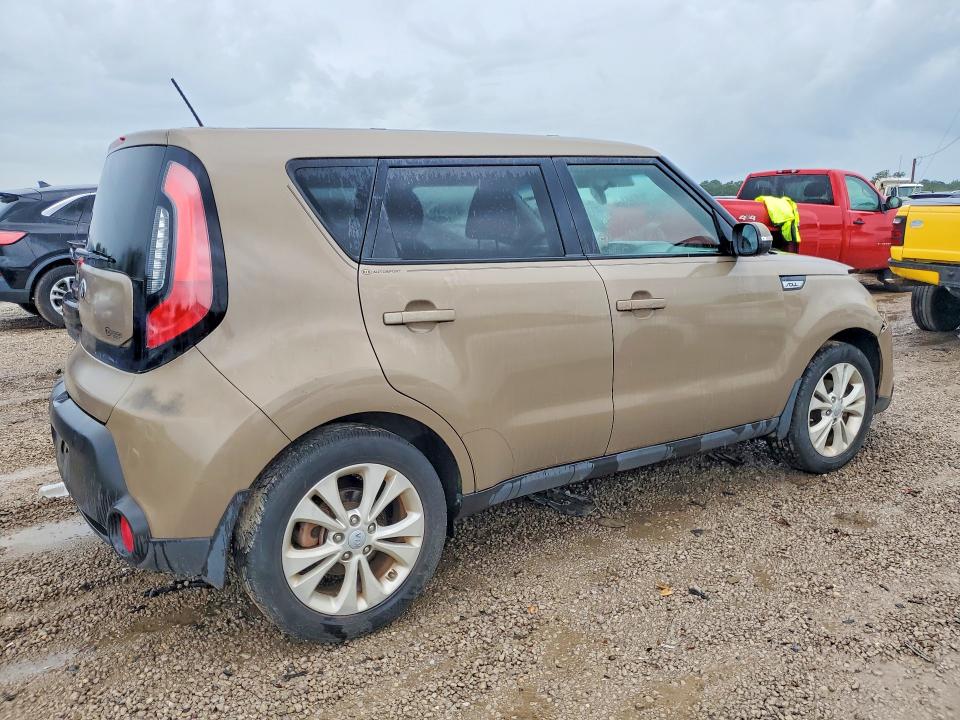 2014 Kia Soul VIN KNDJP3A58E7083445 COPART salvage auction — FRONT END, Fl - Cert Of Title Slvg Rebuildable, sold $450 on 2026-07-07 (photo 3)