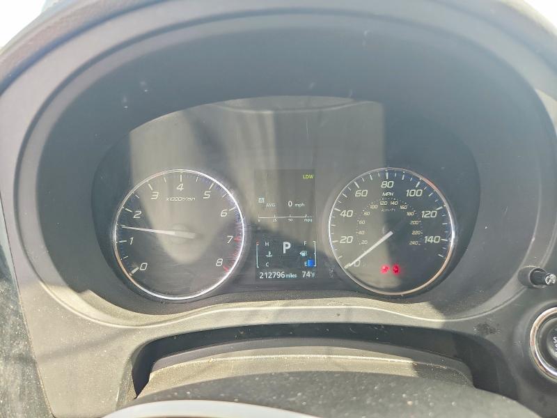 2017 Mitsubishi Outlander VIN JA4AD3A32HZ070846 COPART salvage auction — NORMAL WEAR, IL - CERTIFICATE OF TITLE, sold $1,600 on 2026-07-30 (photo 9)