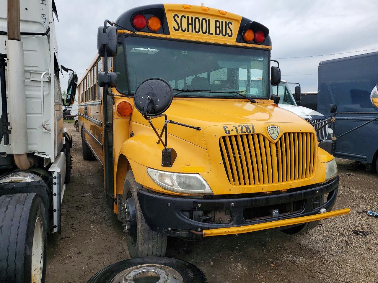 2012 Ic VIN 4DRBUSKP5CB562063 COPART salvage auction — Minor Dent/Scratches, IL - CERTIFICATE OF TITLE, sold $1,400 on 2026-09-08 (photo 1)