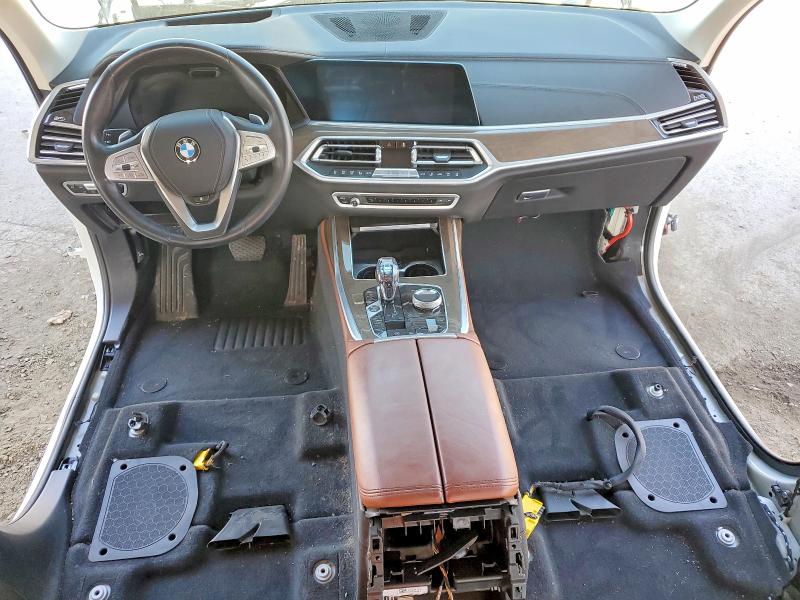 2019 BMW X7 VIN 5UXCX4C51KLS38382 COPART salvage auction — VANDALISM, CA - SALVAGE CERTIFICATE, sold $9,900 on 2026-07-07 (photo 8)