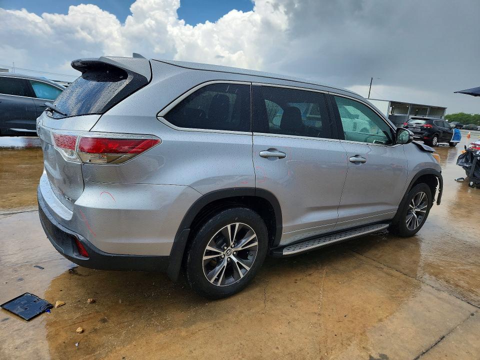 2016 Toyota Highlander VIN 5TDKKRFH5GS507035 COPART salvage auction — FRONT END, Tx - Certificate Of Title, sold $200 on 2026-07-30 (photo 3)