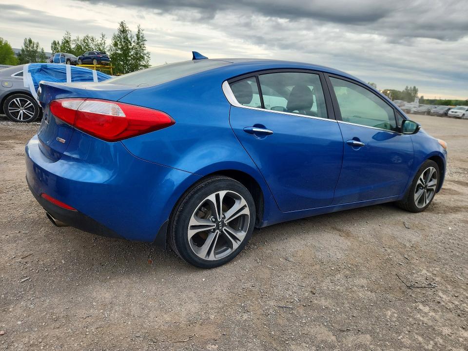 2014 Kia Forte VIN KNAFX4A80E5176071 COPART salvage auction — REAR END, ON - PERMIT NO BRAND - UNFIT, sold $725 on 2026-07-28 (photo 3)