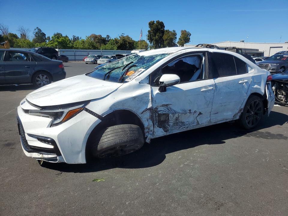 2024 Toyota Corolla VIN JTDBCMFE9R3049851 COPART salvage auction — ROLLOVER, CA - SALVAGE CERTIFICATE, sold $3,050 on 2026-07-20 (photo 1)