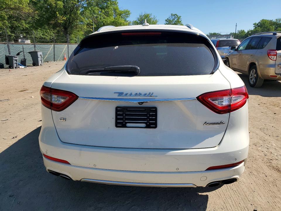 2017 Maserati Levante VIN ZN661XUL2HX248109 COPART salvage auction — FRONT END, Md - Cert Of Salvage > 75% Damage, sold $4,550 on 2026-07-14 (photo 6)