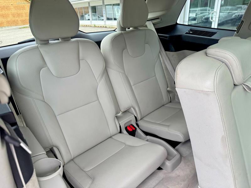 2016 Volvo Xc90 VIN YV4A22PK2G1023590 COPART salvage auction — MINOR DENT/SCRATCHES, NH - CERTIFICATE OF TITLE (P), sold $7,000 on 2026-07-02 (photo 9)