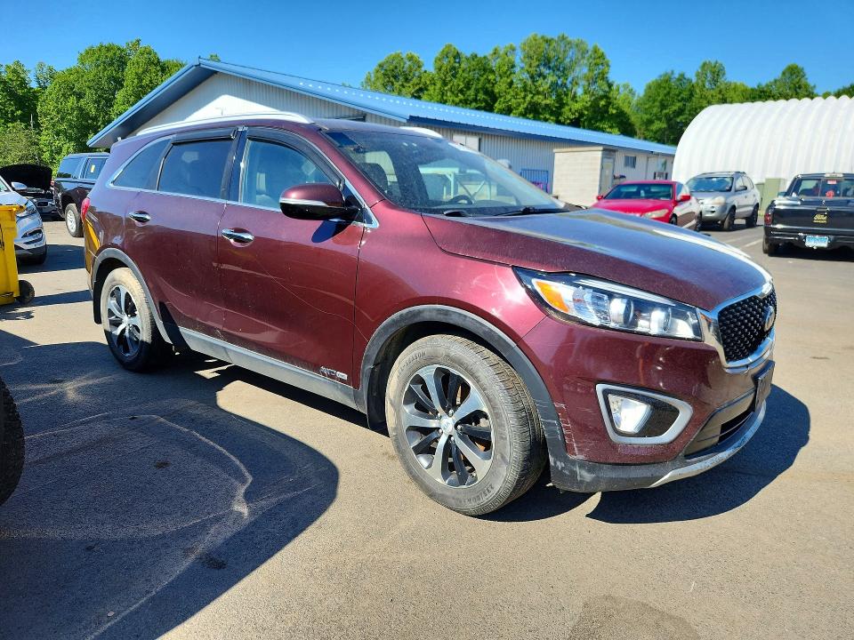 2016 Kia Sorento VIN 5XYPHDA50GG132866 COPART salvage auction — MINOR DENT/SCRATCHES, Ny - Certificate Of Title, sold $2,900 on 2026-07-16 (photo 4)