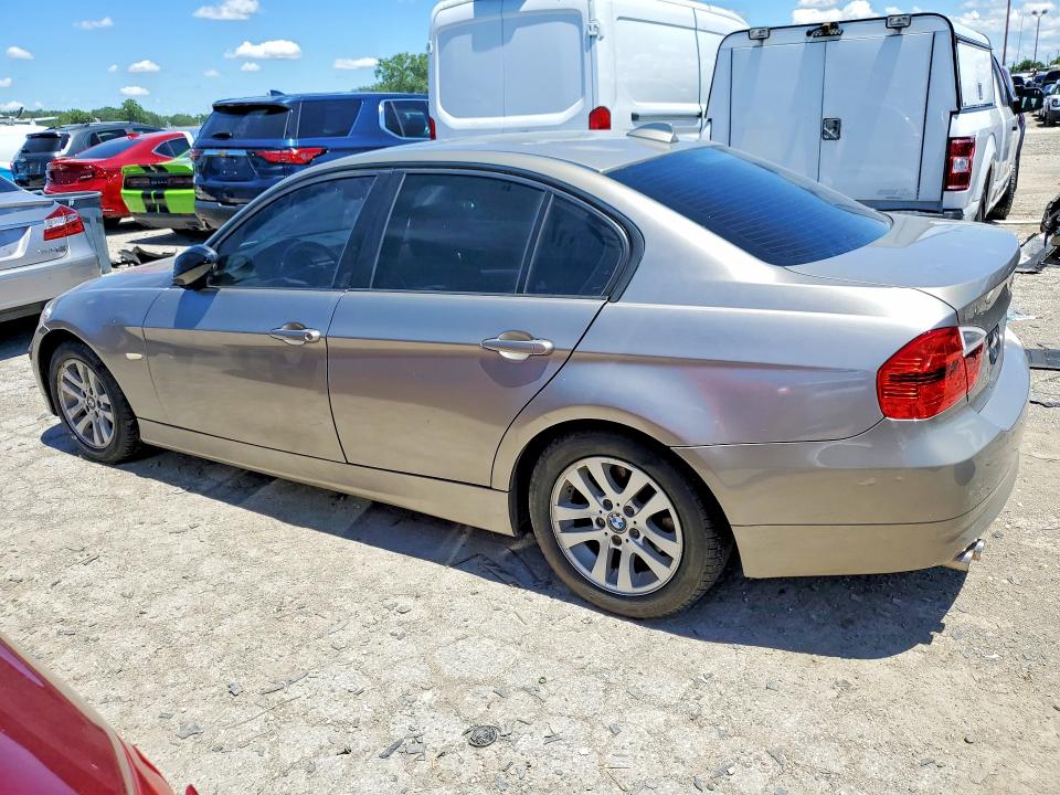 2007 BMW 3er VIN WBAVC93527K034333 COPART salvage auction — SIDE, In - Cert Of Title-Salvage Title, sold $600 on 2026-07-14 (photo 2)