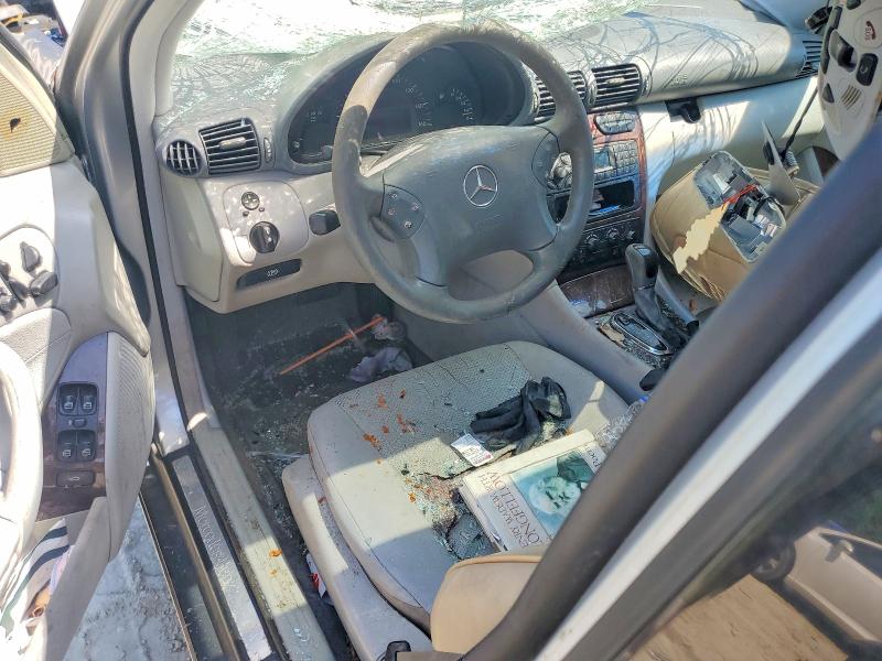 2002 Mercedes-benz C-klasse VIN WDBRF61J52F166142 COPART salvage auction — FRONT END, MD - CERT OF SALVAGE > 75% DAMAGE, sold $300 on 2026-07-07 (photo 8)