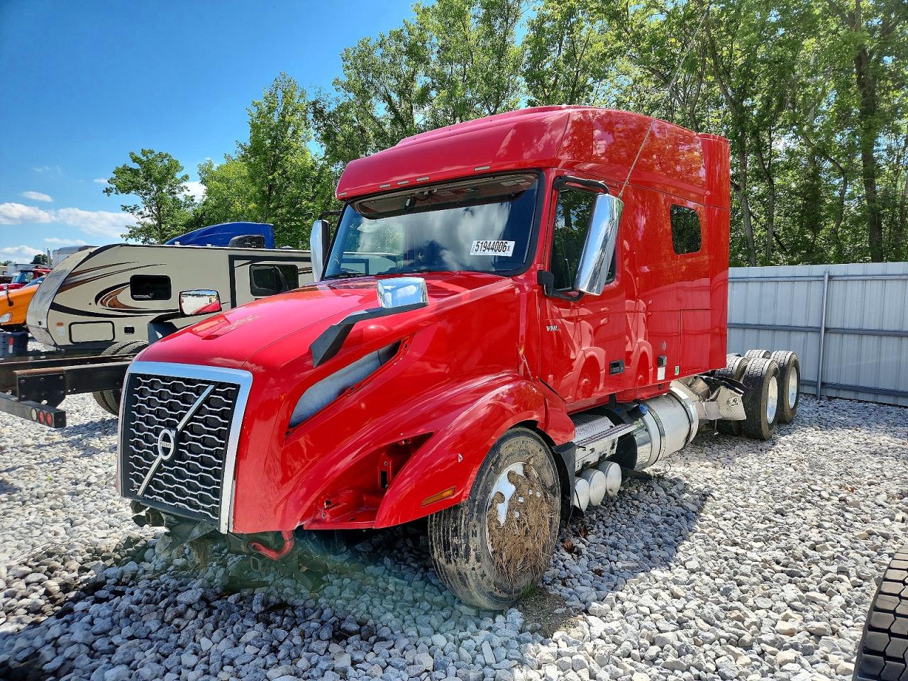 2019 Volvo Vn VIN 4V4NC9EH9KN899256 COPART salvage auction — Front End, OH - CERT OF TITLE-SALVAGE, sold $7,000 on 2026-07-02 (photo 2)