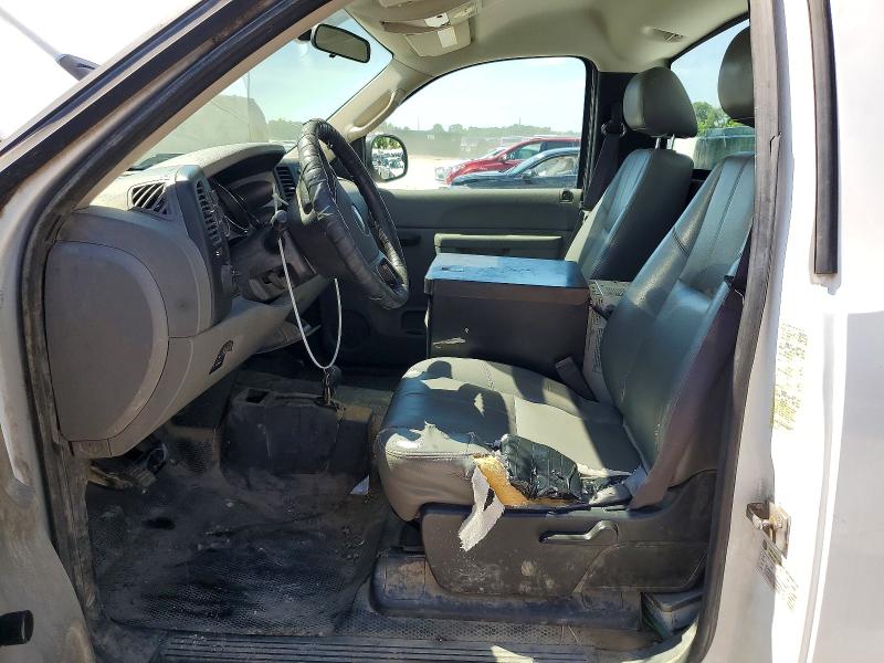 2013 Chevrolet VIN 1GB0KVCG4DF136848 COPART salvage auction — MINOR DENT/SCRATCHES, Il - Certificate Of Title, sold $2,300 on 2026-07-10 (photo 7)