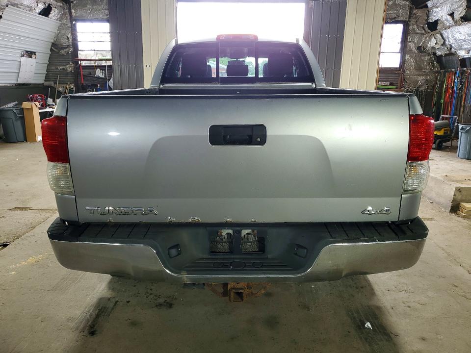 2010 Toyota Tundra VIN 5TFUY5F19AX106057 COPART salvage auction — MINOR DENT/SCRATCHES, Fl - Certificate Of Title, sold $3,200 on 2026-07-27 (photo 6)