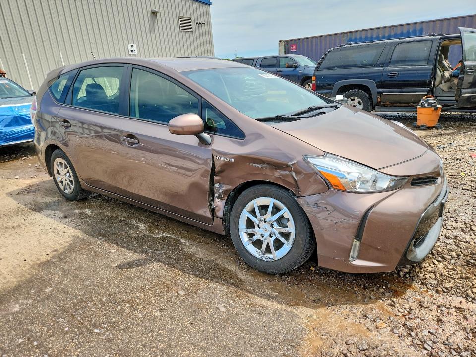 2015 Toyota Prius v VIN JTDZN3EUXFJ024492 COPART salvage auction — FRONT END, Il - Salvage Certificate, sold $5,800 on 2026-07-20 (photo 4)