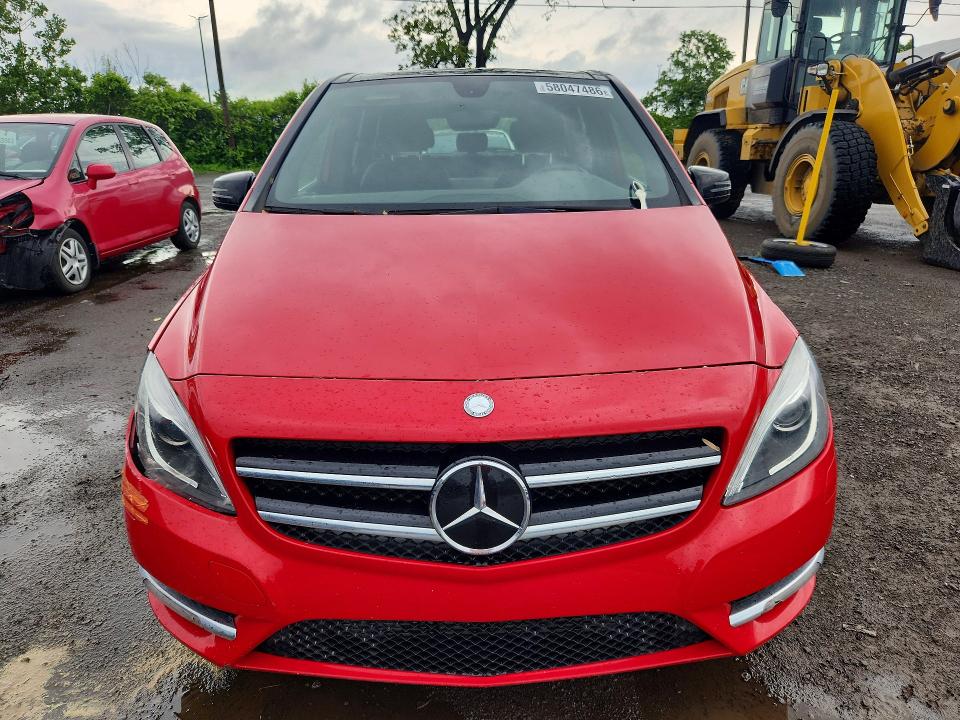 2013 Mercedes-benz B-class VIN WDDMH4EB2DJ154310 COPART salvage auction — SIDE, Qc - Gravement Accidente, sold $1,350 on 2026-07-14 (photo 5)
