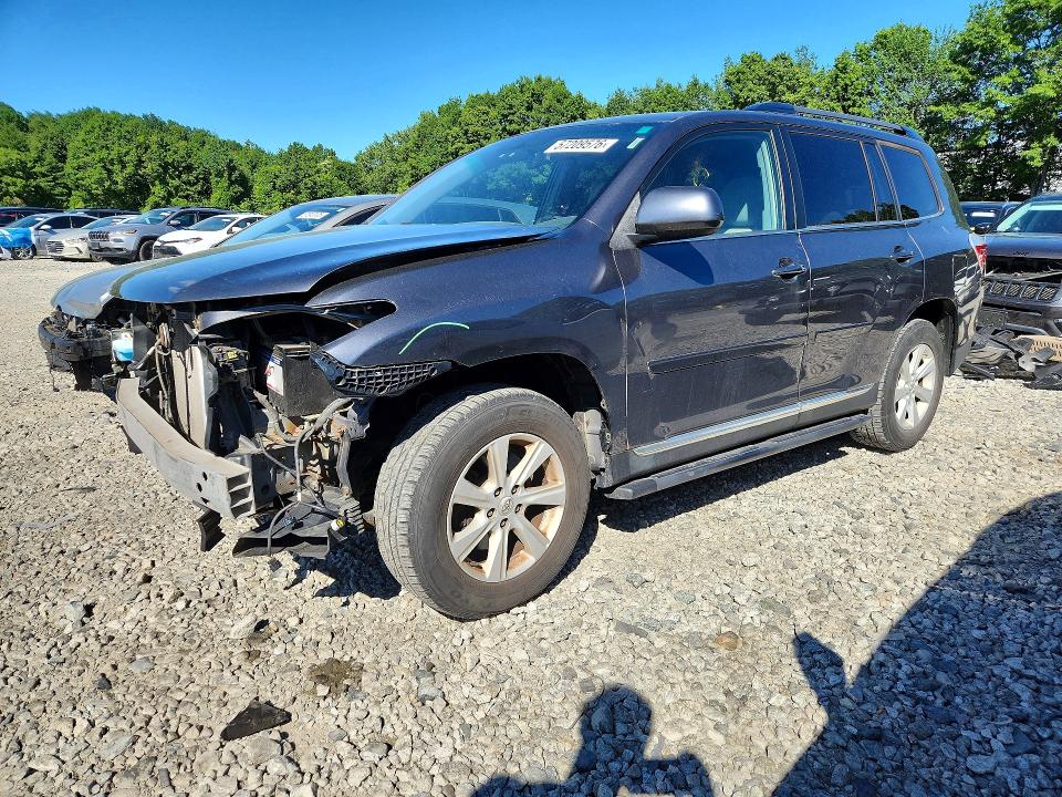 2013 Toyota Highlander VIN 5TDBK3EH8DS197361 COPART salvage auction — FRONT END, Ma - Cert Of Title-Reconstrctd Coll, sold $4,050 on 2026-07-27 (photo 1)