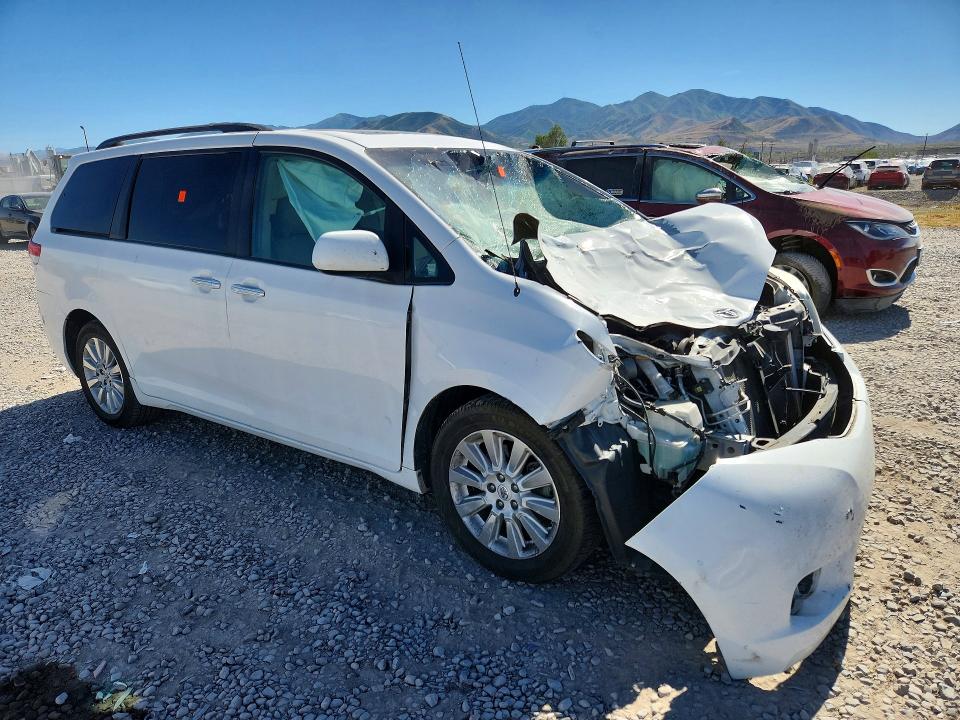 2013 Toyota Sienna VIN 5TDDK3DC7DS057445 COPART salvage auction — FRONT END, Ca - Salvage Certificate, sold $1,300 on 2026-07-24 (photo 4)