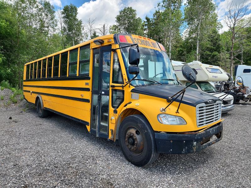 2012 Thomas Chassis b2 VIN 4UZABRDU1CCBP5522 COPART salvage auction — NORMAL WEAR, ON - PERMIT NO BRAND - UNFIT, sold $2,500 on 2026-09-17 (photo 1)