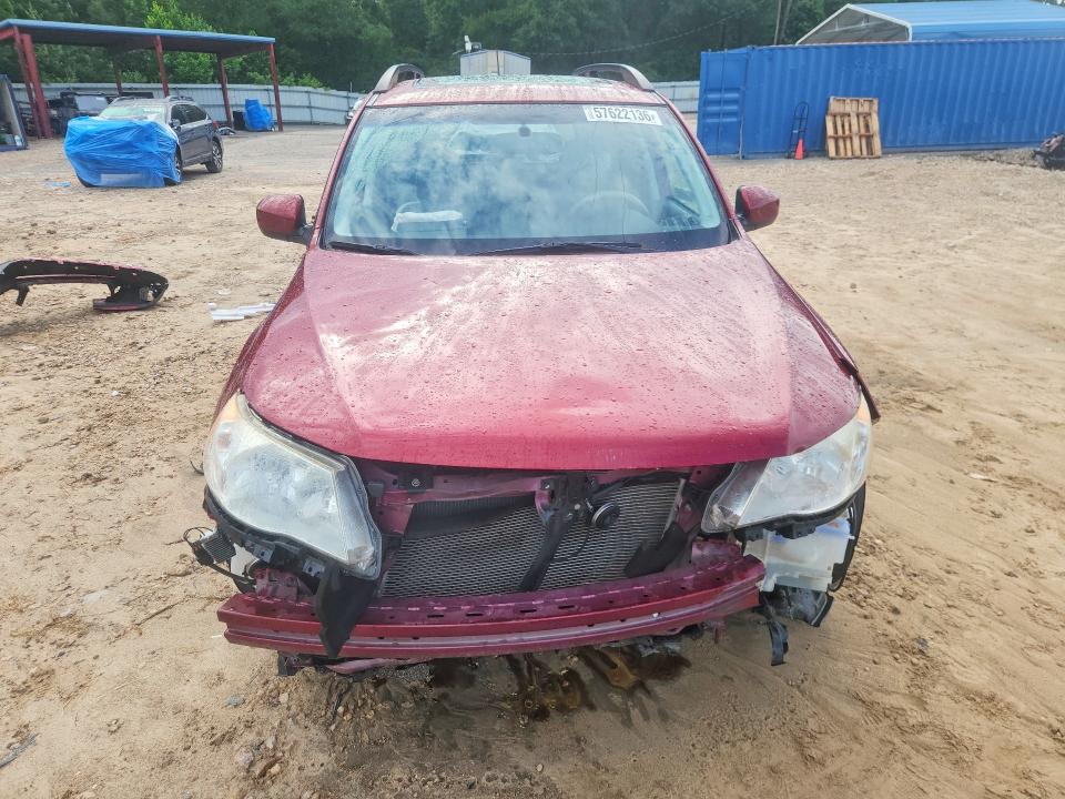 2011 Subaru Forester VIN JF2SHBDC0BH713875 COPART salvage auction — FRONT END, Fl - Certificate Of Destruction, sold $1,250 on 2026-07-06 (photo 5)